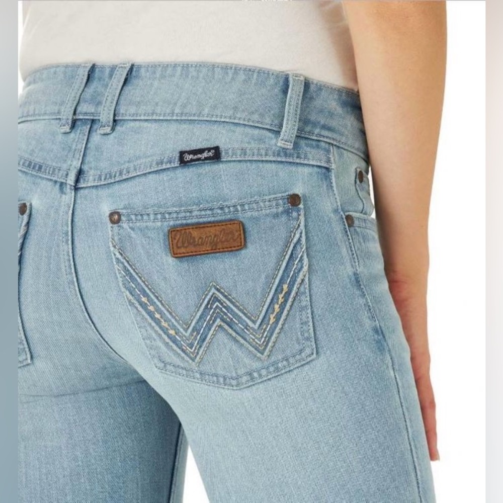 Womans Wrangler Bootcut Jeans